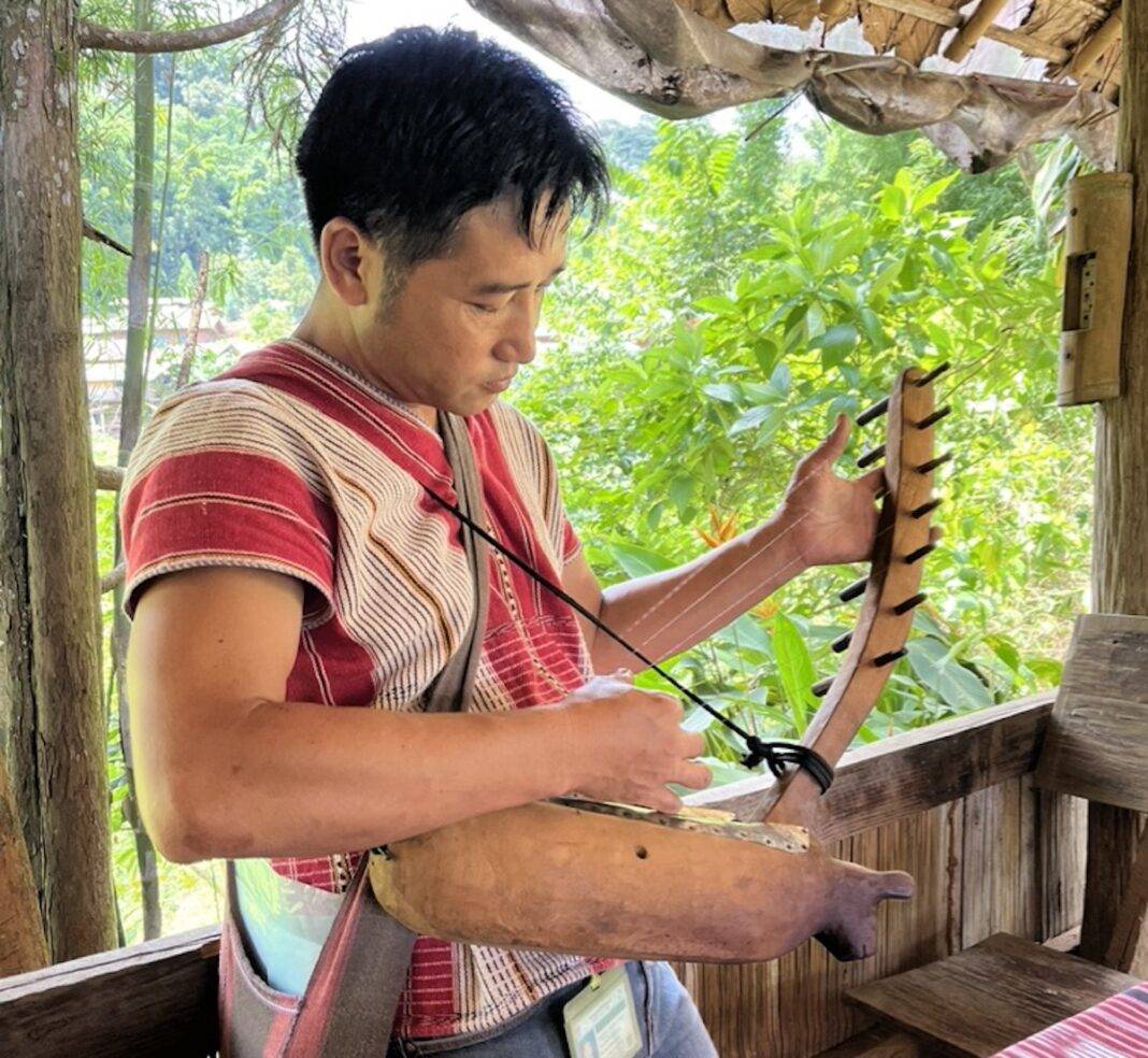 Karen Hill tribe member singing a local love song at lunch.