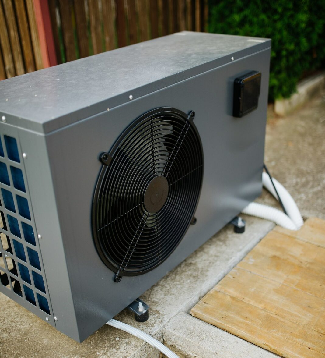 outdoor heat pump